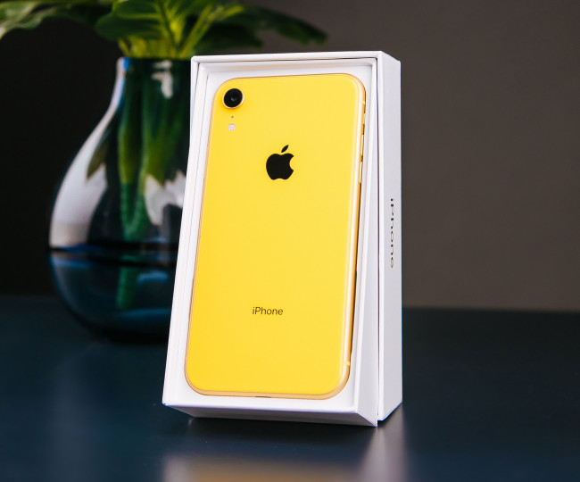 iPhone XR 64GB Yellow (MRY72) б/у